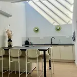 Apartament T2 Sous Les Toits, Entre Gare Et Centre-ville, Grands Buffets Narbona