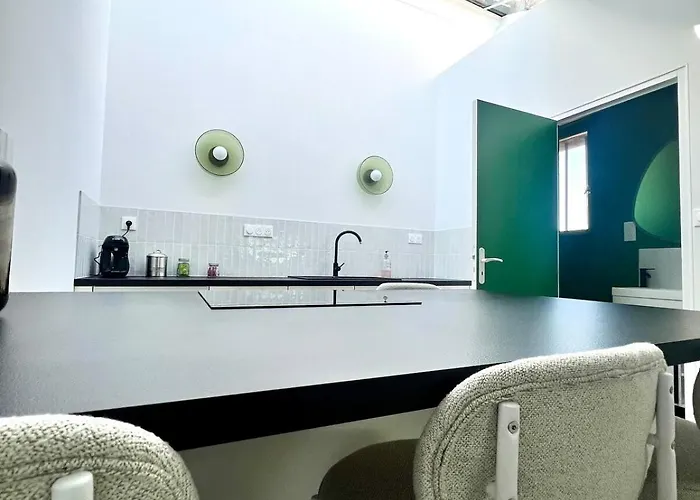 Apartamento T2 Sous Les Toits, Entre Gare Et Centre-ville, Grands Buffets *