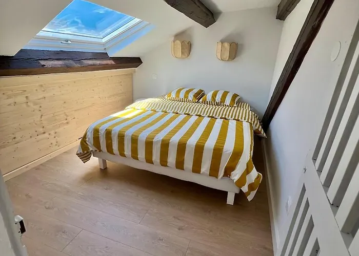 Apartamento T2 Sous Les Toits, Entre Gare Et Centre-ville, Grands Buffets